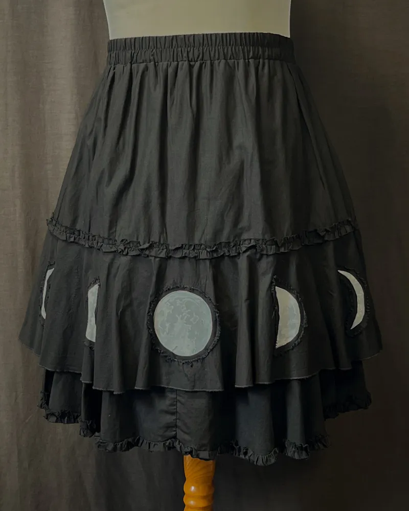 XL-2XL | Jupe Moon Cycle | Upcycling, vêtement gothique fait main (3)