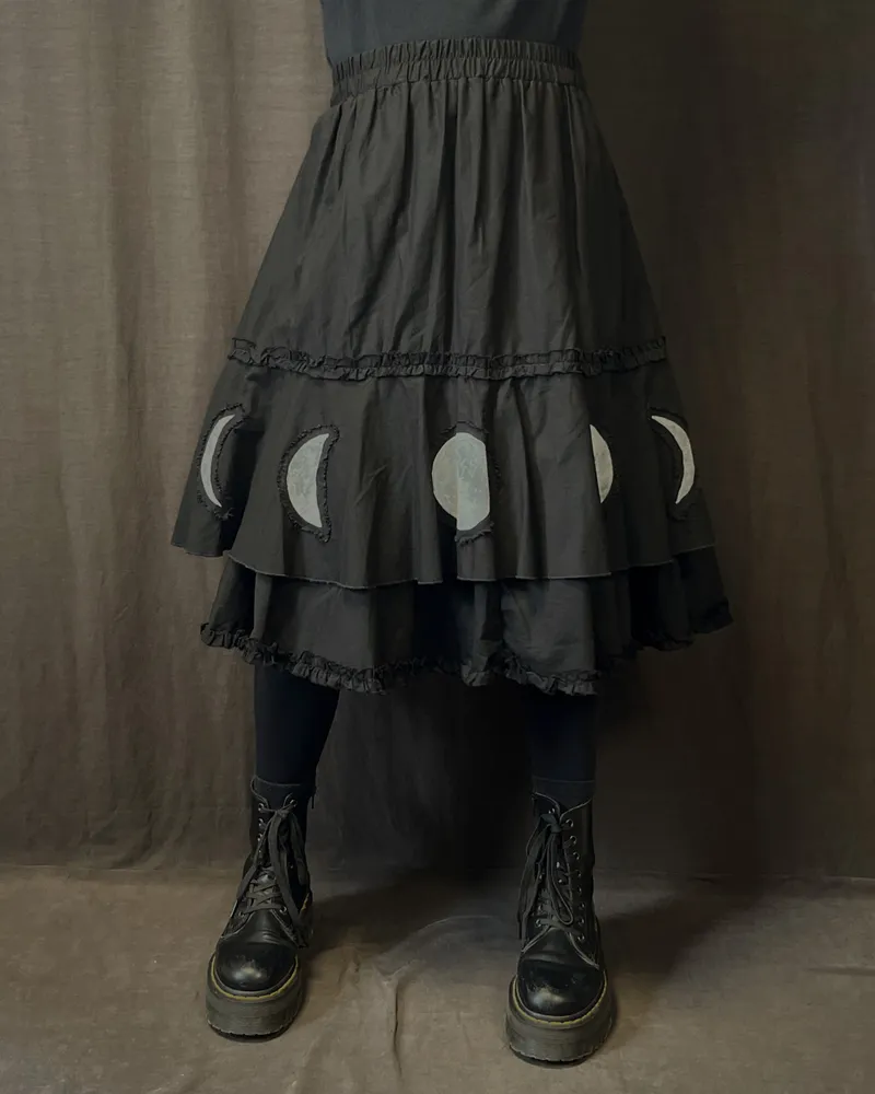 XL-2XL | Jupe Moon Cycle | Upcycling, vêtement gothique fait main