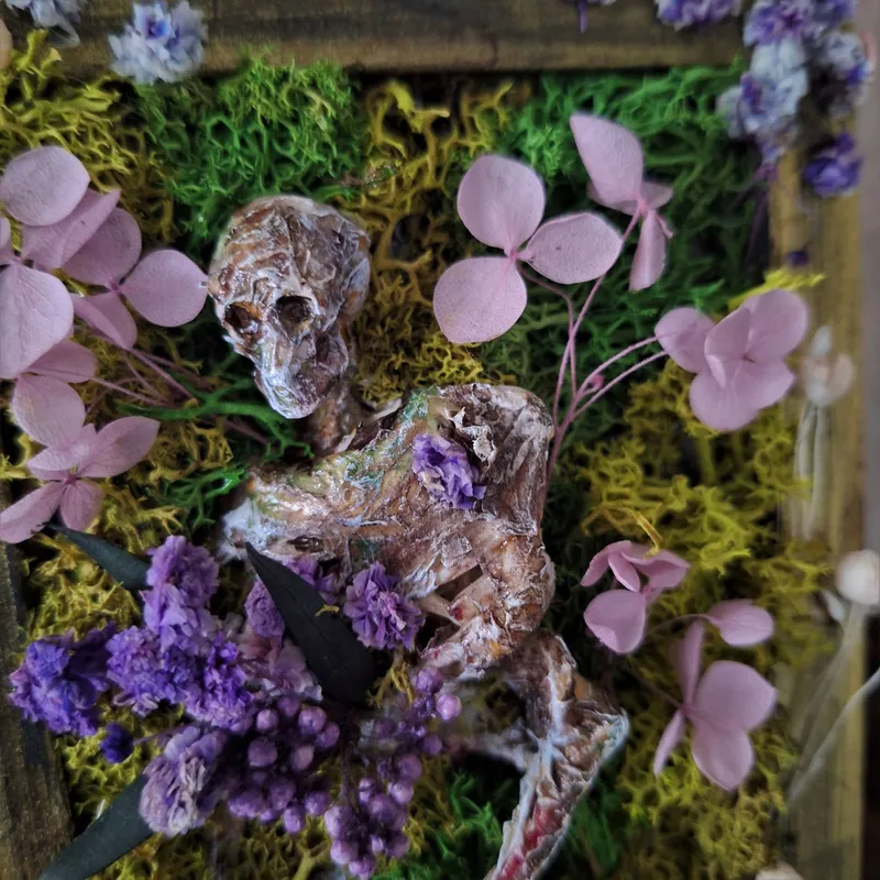 Le dormeur, handmade gothic home decor (2)