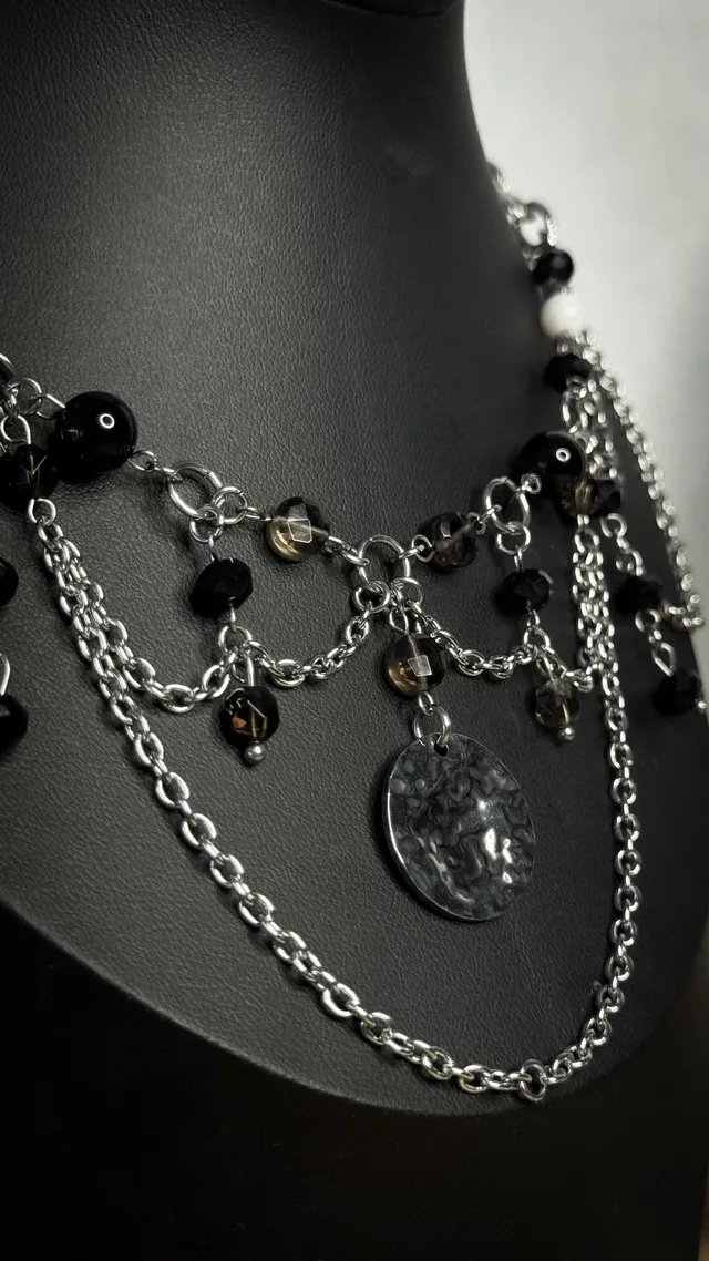 Collier "Rachel Wall", bijou gothique fait main (3)