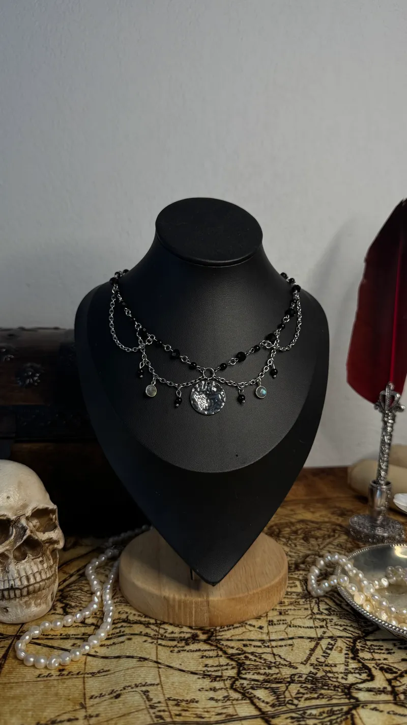 Collier « Mary Read », bijou gothique fait main