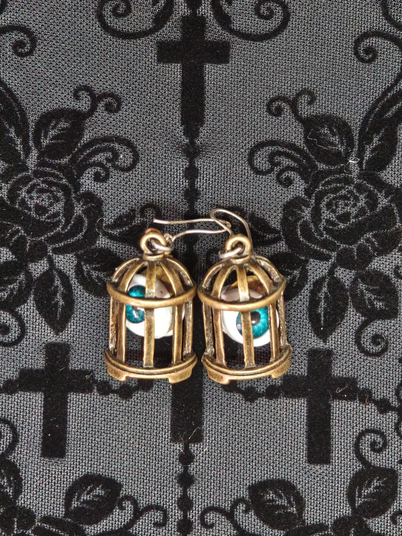 Boucles d'oreilles, bijou gothique fait main (2)