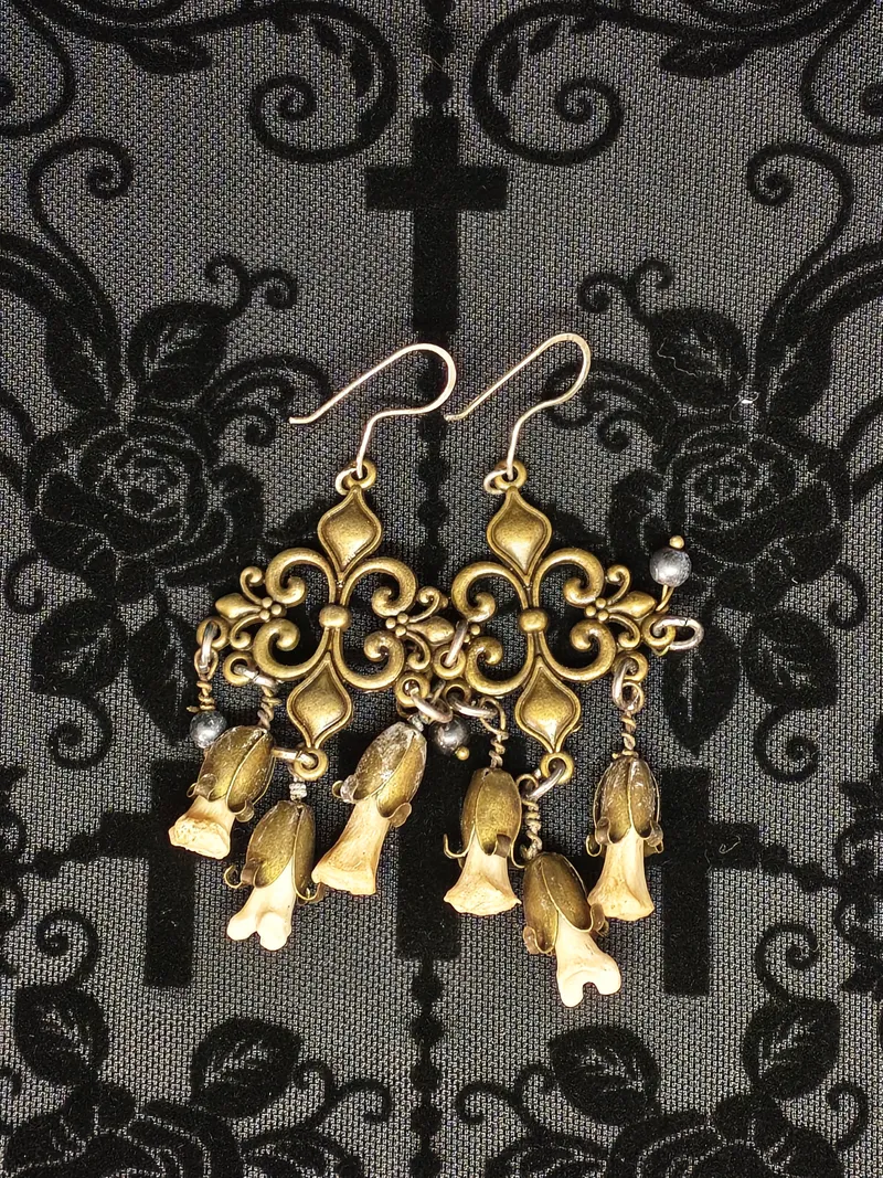 Boucles d'oreilles, bijou gothique fait main