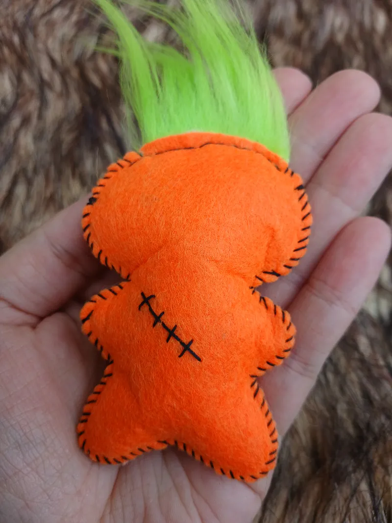 Poupée vaudoo "spooky"  — 3