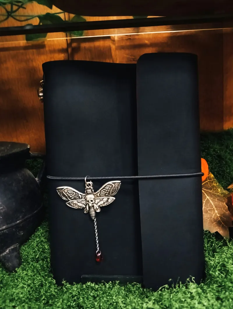 Registrum Umbrarum, accessoire gothique fait main