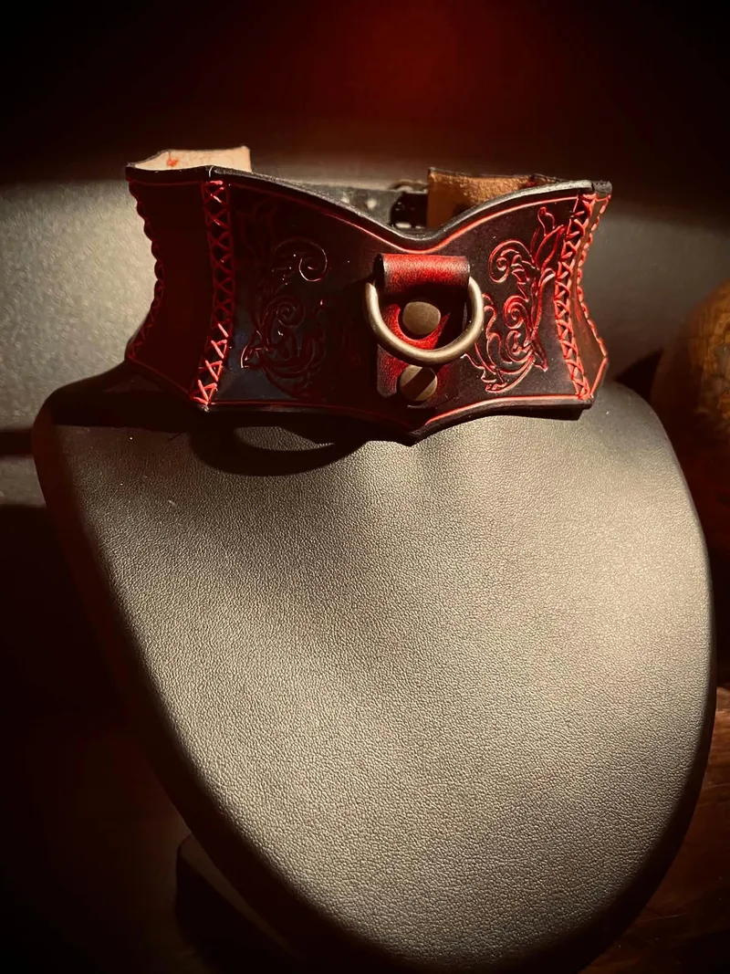 Corset de cou, bijou gothique fait main