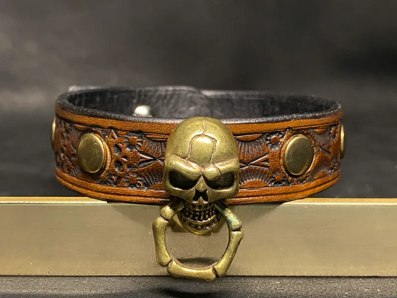 Bracelet – Relique du Damné, bijou gothique fait main