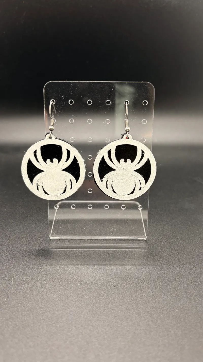 Boucles d’oreilles en cuir – Araignée, bijou gothique fait main