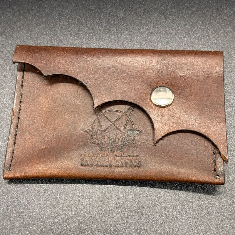 Porte-monnaie Chauve-Souris en Cuir, accessoire gothique fait main (2)
