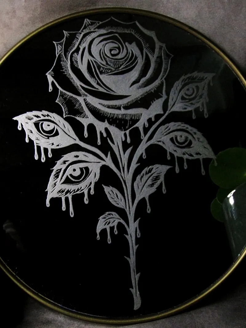 Eyes & Roses — 2