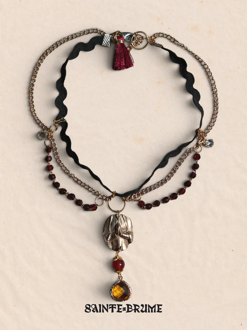 Rita - Tour de cou unique en Grenat, Cornaline et Bronze - Inspiration Ex-Voto, handmade gothic jewelry
