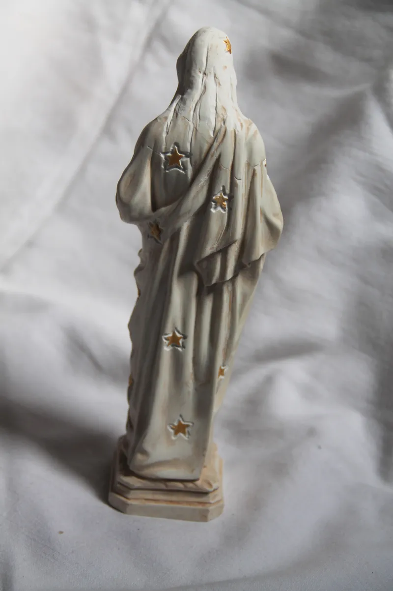 Statue Santa Muerte pour cabinet de curiosité, décoration gothique, handmade gothic home decor (2)