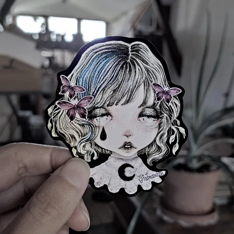 Sticker ~ Poupée mélancolique