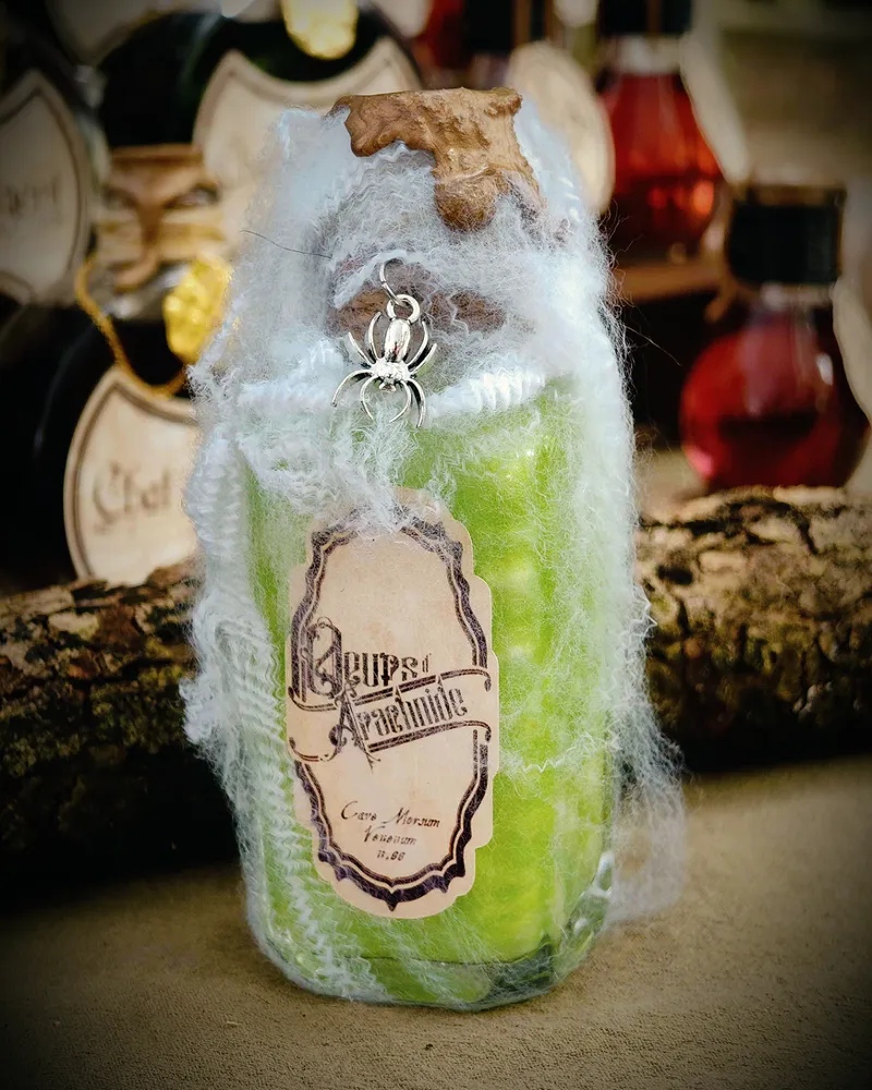 Potion décorative - Œufs d'Araignée, décoration gothique faite main
