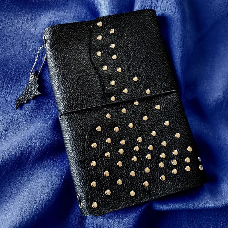 Journal asymétrique en cuir A5