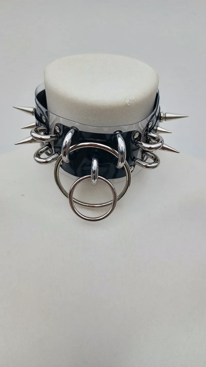 Harnais de Cou Choker à Pointes et Double Anneau | Style goth, Grunge, Rock | Fabrication Artisanale et Sur Mesure