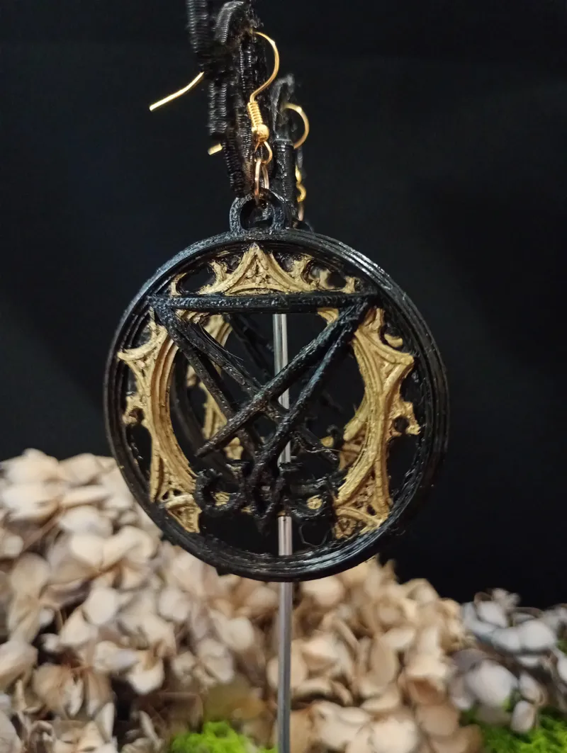 Boucles d'Oreilles "Sigil de Lucifer" – Bijoux Occultes et Gothiques – Impression 3D Peinte à la Main– Design Exclusif - bijoux sorcière, handmade gothic jewelry (2)