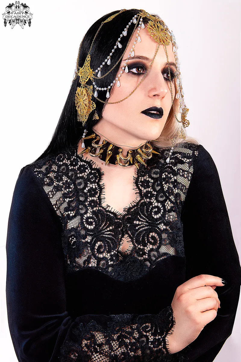 Coiffe Eugénie Art Nouveau | Headdress Filigrane Argenté Gouttes Rubis | Bijou de Tête Mucha Oriental Gothique Victorien burlesque sorcière, handmade gothic accessory (2)