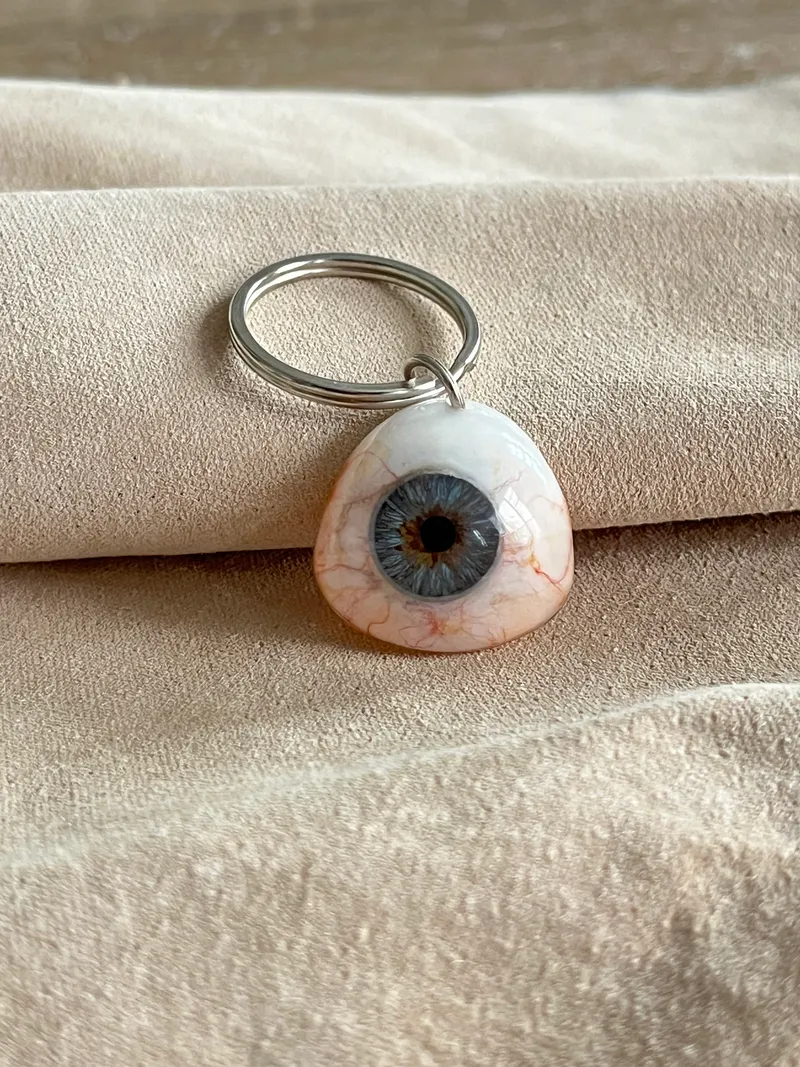 Porte clé oeil - prothèse oculaire, handmade gothic accessory (2)