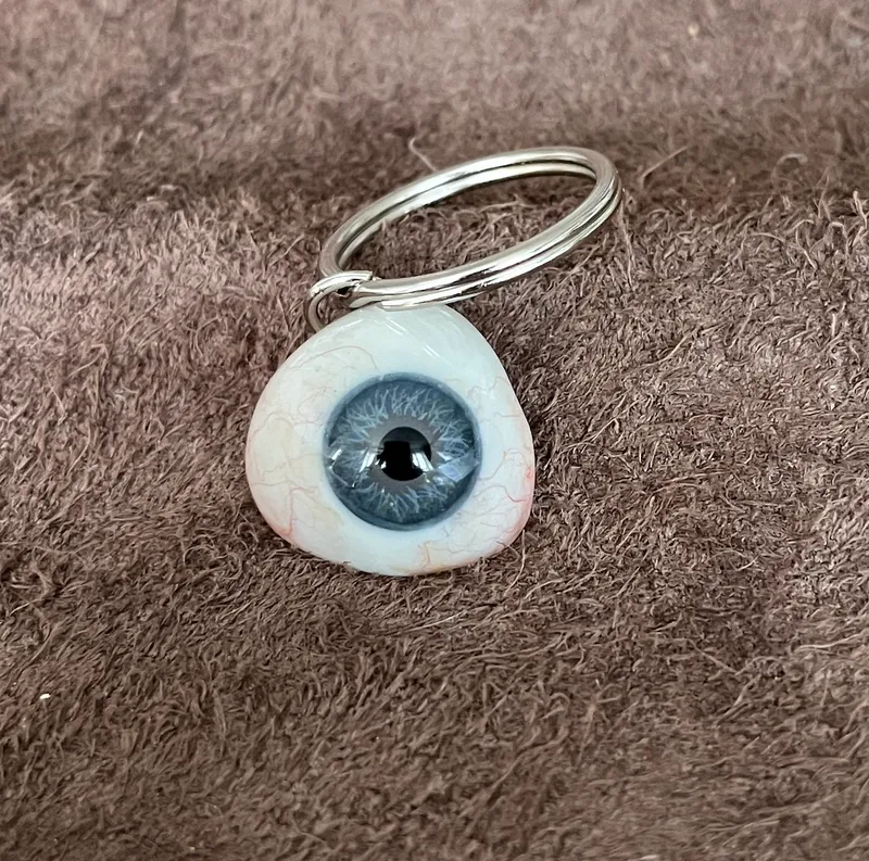 Porte clé oeil - prothèse oculaire, handmade gothic accessory (2)