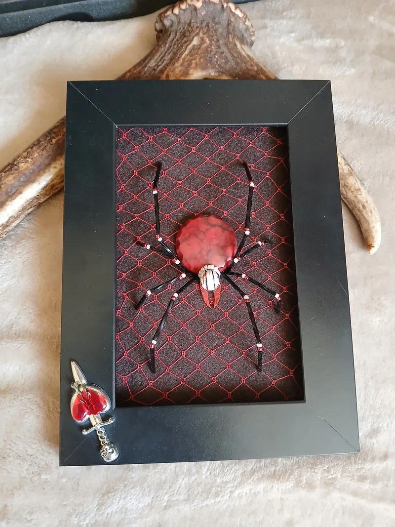 Araignée sanguinaire, décoration gothique faite main (2)