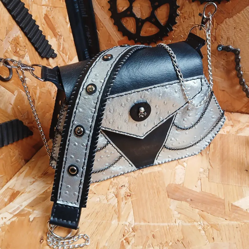 Sac à main gothique noir et argent, accessoire gothique fait main
