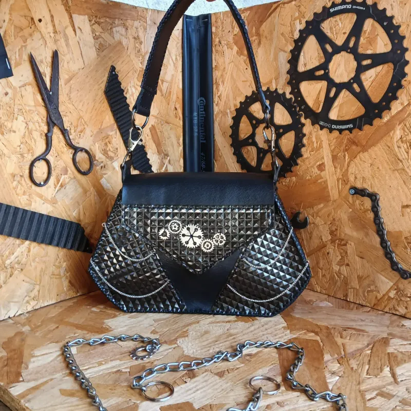 Sac à main gothique noir et gris, accessoire gothique fait main (2)