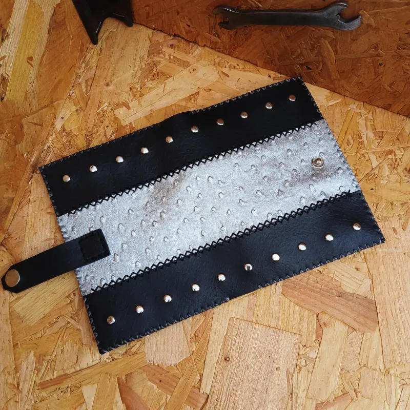 Portefeuille silver style, accessoire gothique fait main (3)