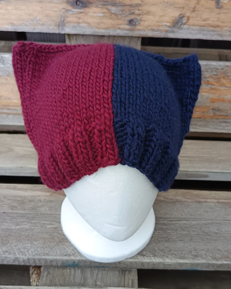 Bonnet inspiré de Harley Quinn, handmade gothic clothing