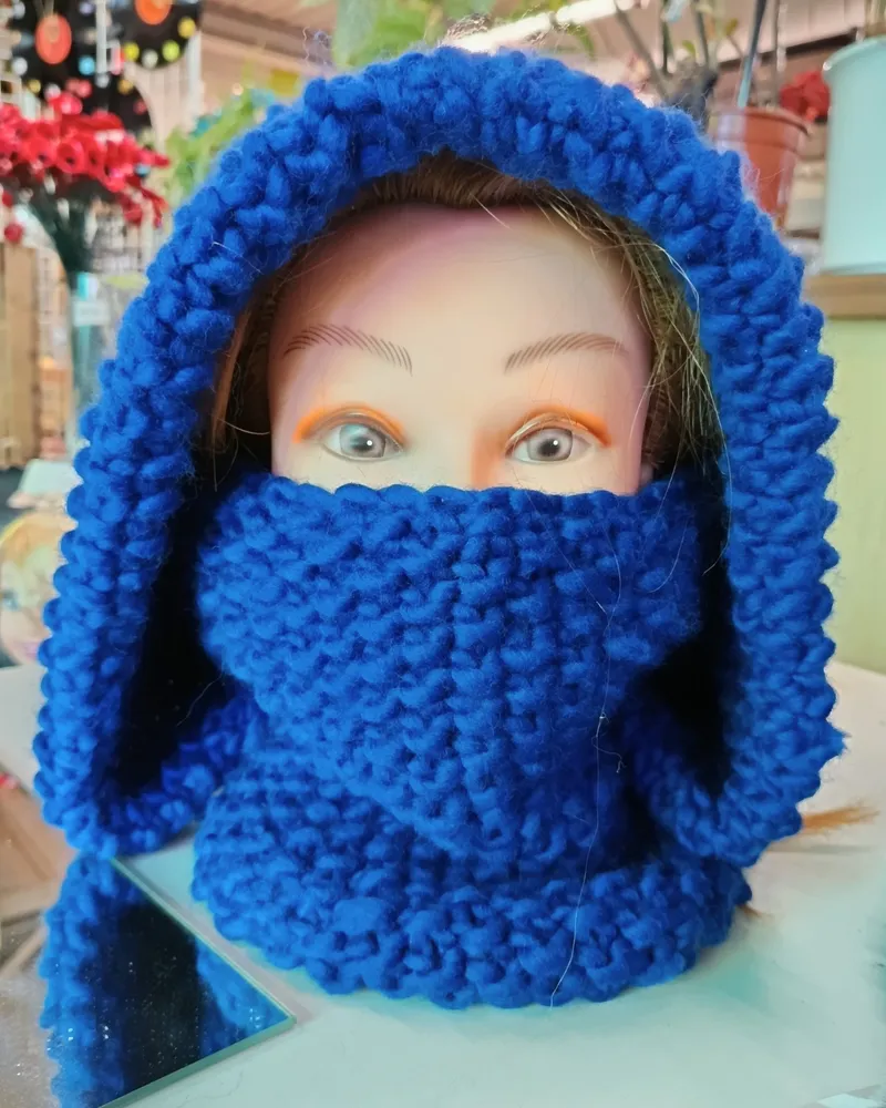 Capuchon Tour de Cou - 100% laine naturelle - Bleu Roi - Tricoté main -, handmade gothic clothing