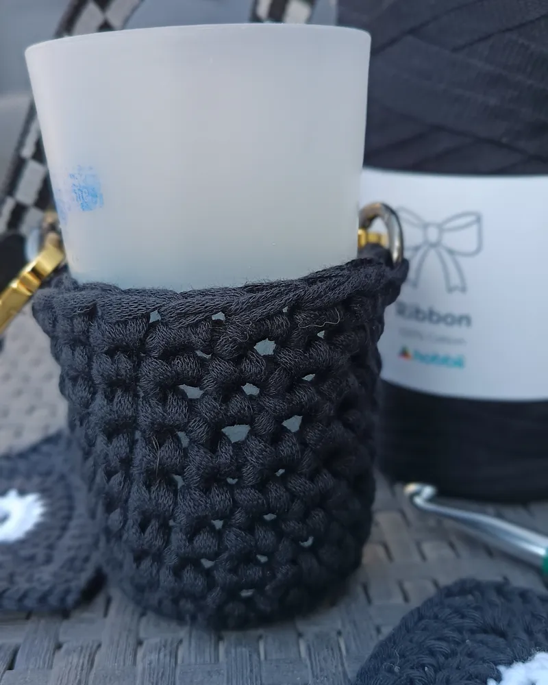 Porte-Gobelets de Festivals - 25 cl - Bandoulière Amovible - Coton œko-tex crocheté main -, handmade gothic accessory (2)