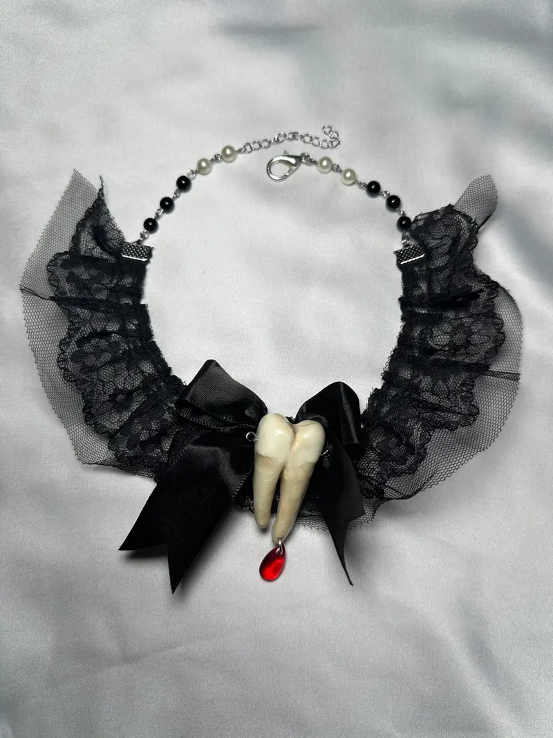 Collier “Lady Teeth”