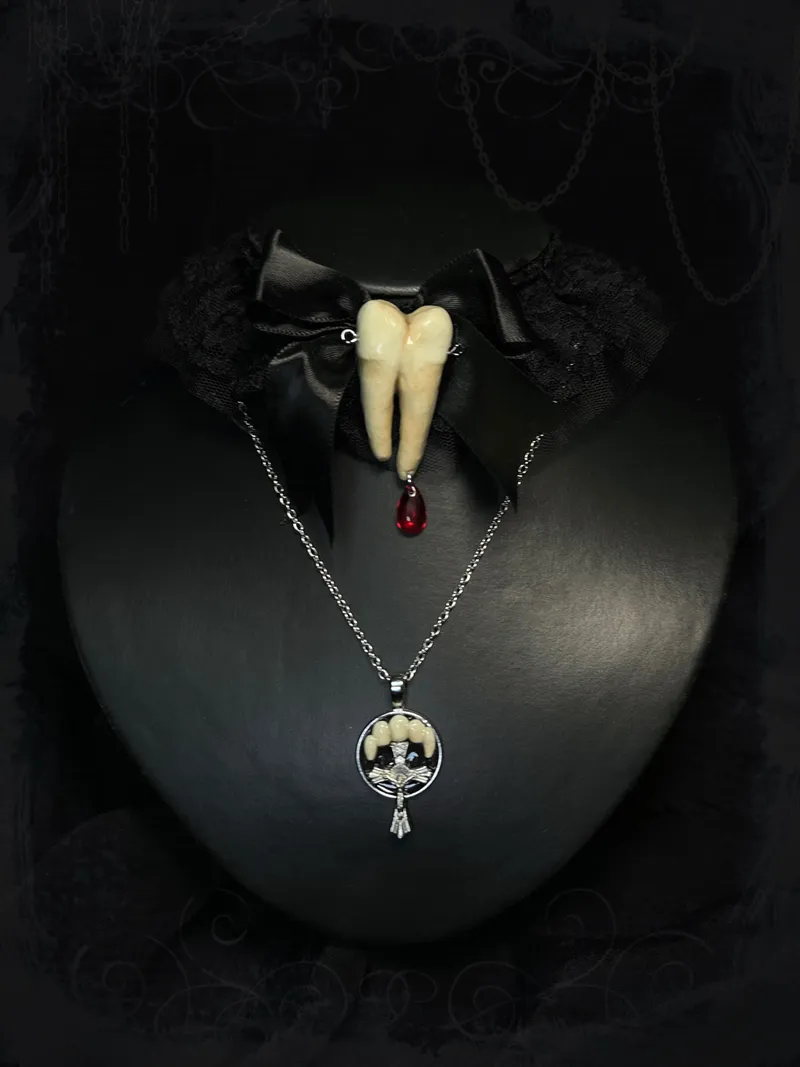 Collier “Lady Teeth” — 2