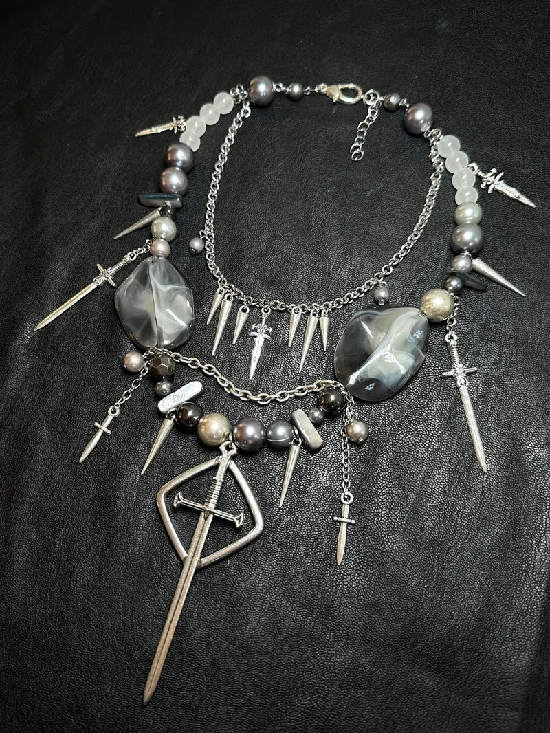 Collier “Knight” / pièce unique  — 2