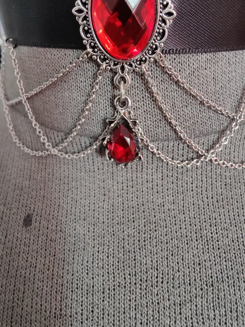 Ras de cou "Camilia", bijou gothique fait main (3)