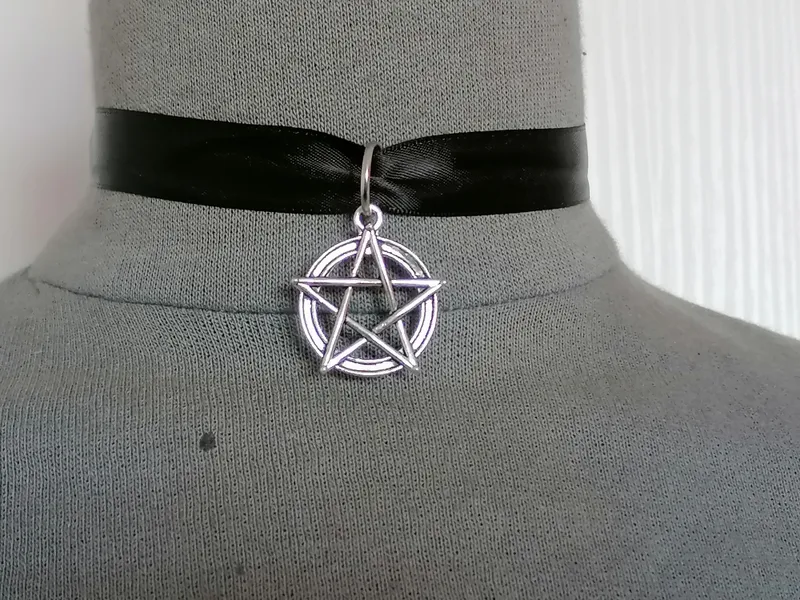 Collier "Sabbat", bijou gothique fait main