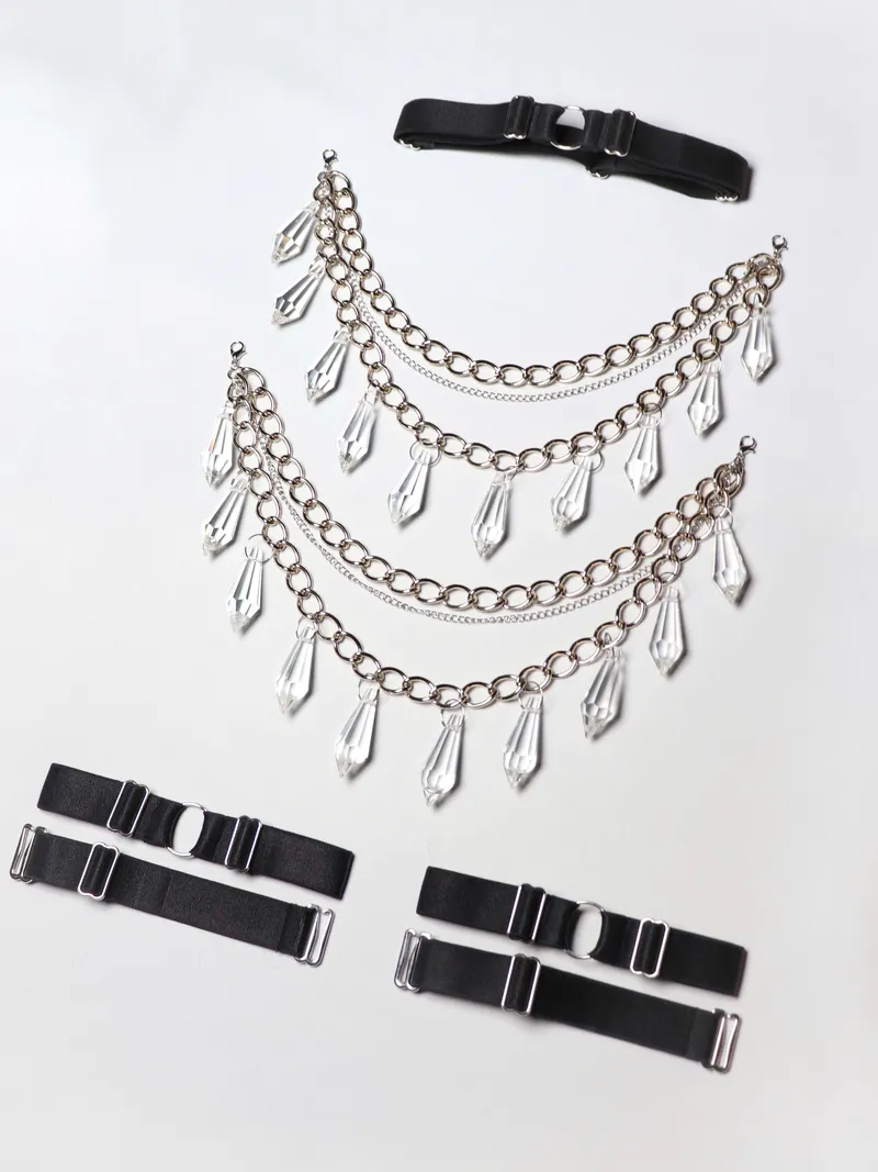 Harnais à chaines et pendentifs en verre — 2