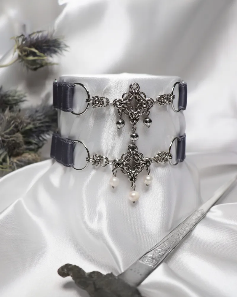 Choker à pendentif en cotte de maille