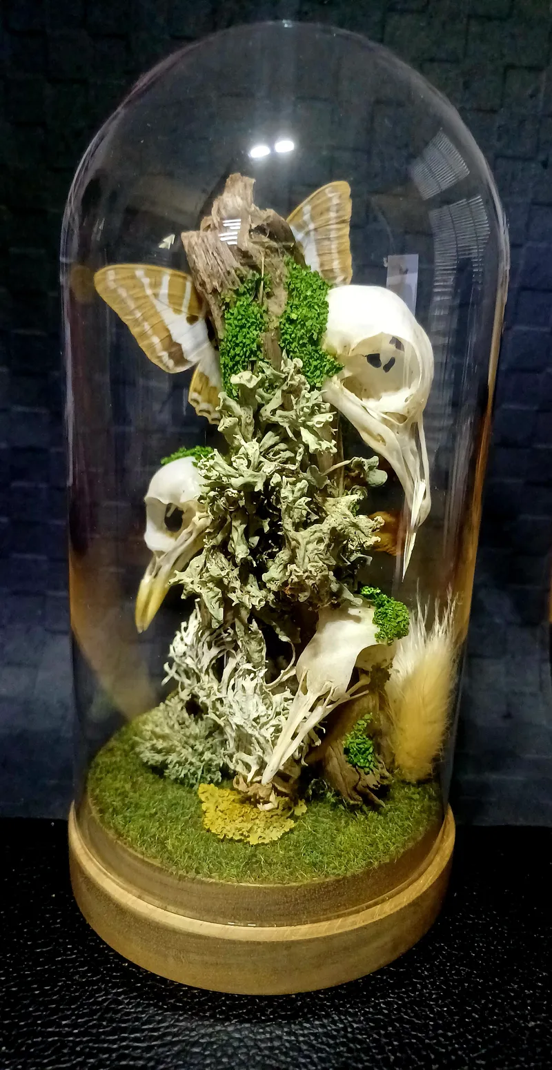Les commères, handmade gothic home decor (2)