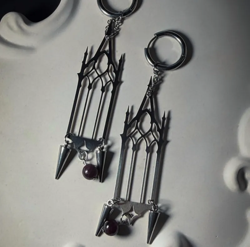 Boucles d’oreilles MANOIR pierres de grenat