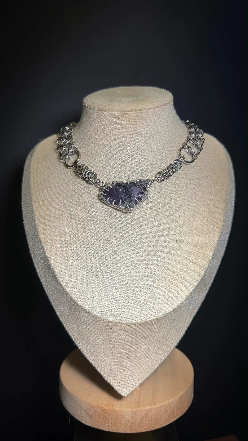 Collier CIRCÉ pierre d’améthyste brute