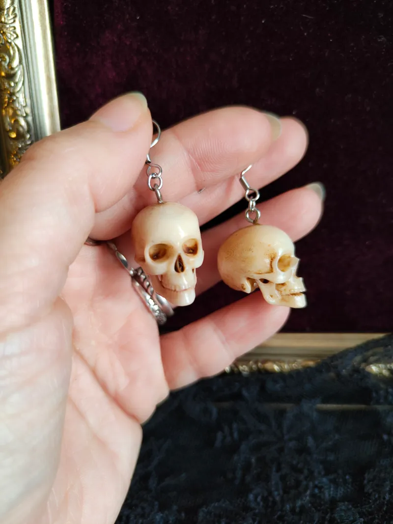 Boucles d'Oreilles Crâne Humain "Memento Mori"