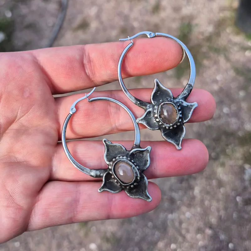 Créoles Fleurs, bijou gothique fait main (2)