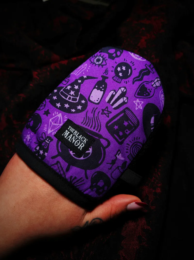 Gant démaquillant "Rituel de minuit", handmade gothic clothing