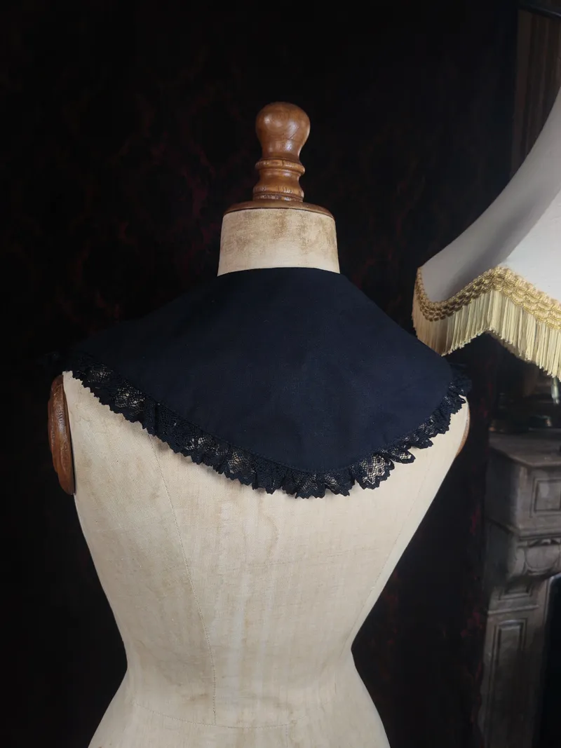 Col "Baiser Mortel" (Noir) — 2