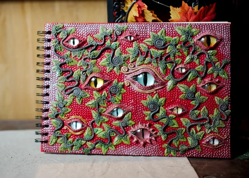Le Grimoire aux Cents Yeux, Gardien des Arcanes, création gothique faite main (2)