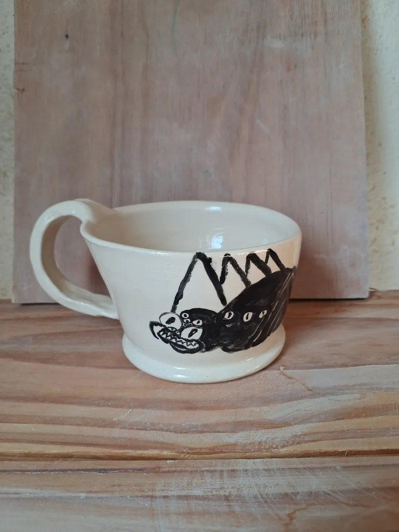 Tasse Jorõgumo, décoration gothique faite main