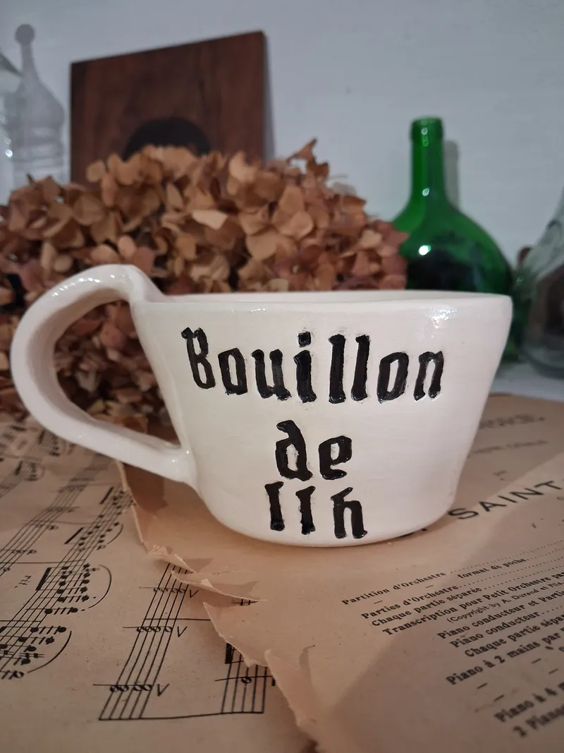 Tasse Belladone, décoration gothique faite main