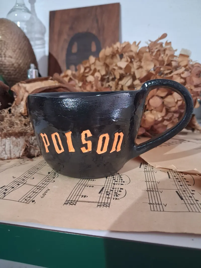 Potion versus Poison, décoration gothique faite main (2)