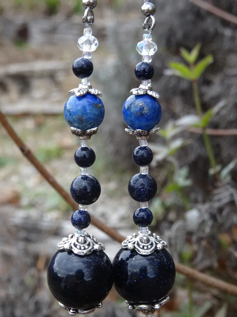 Boucles d'oreille victoriennes goldstone bleue, bijou gothique fait main